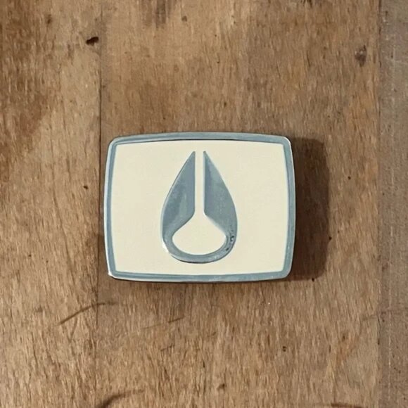 Nixon Other - Nixon Cream Enamel and Silver Belt Buckle